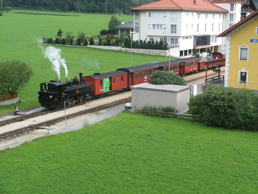 Zillertalbahn Dampflok 3 am Bahnhof Zell am Ziller by Patrickw