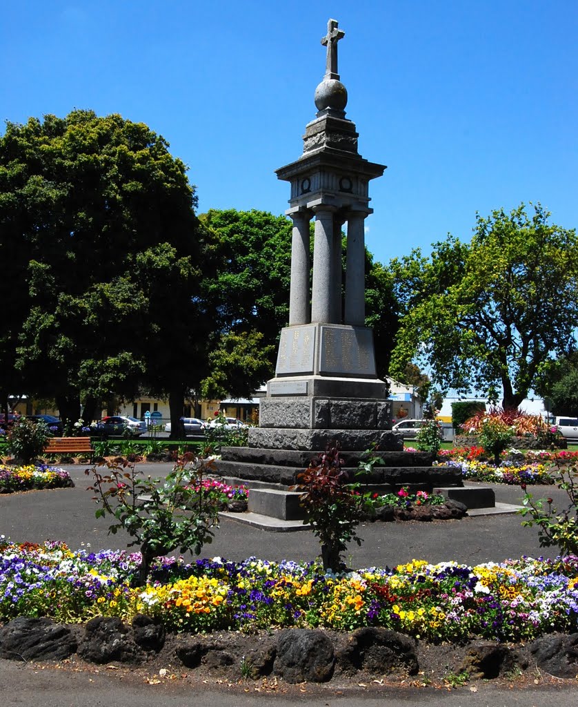 War Memorial monument and floral surrounds by Phaedrus Fleurieu