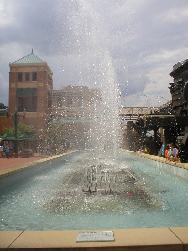 Station Square Fountain, Pittsburgh by MarkJWalter