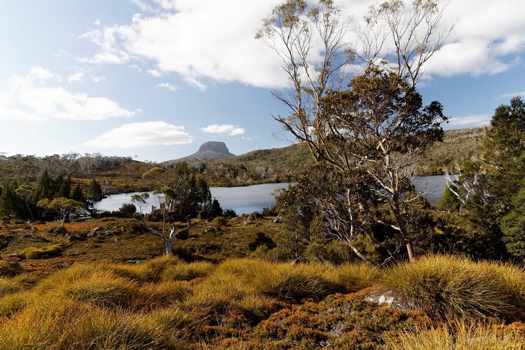 View of Barn Bluff from Lake Windermere by rogertwong