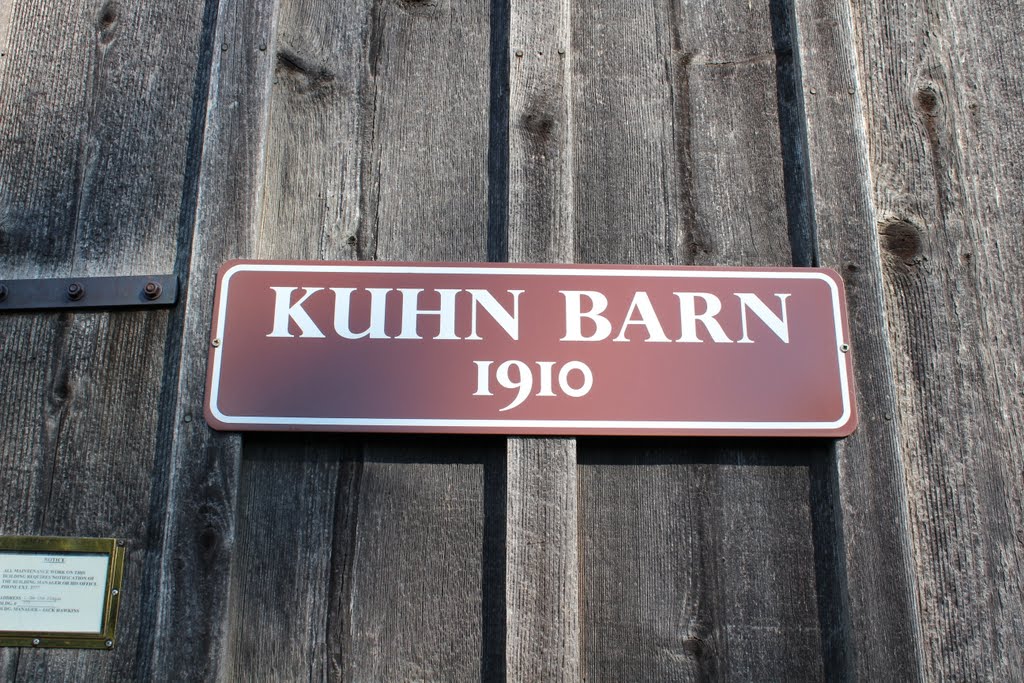 The Kuhn Barn, erected in 1910 by epodewell