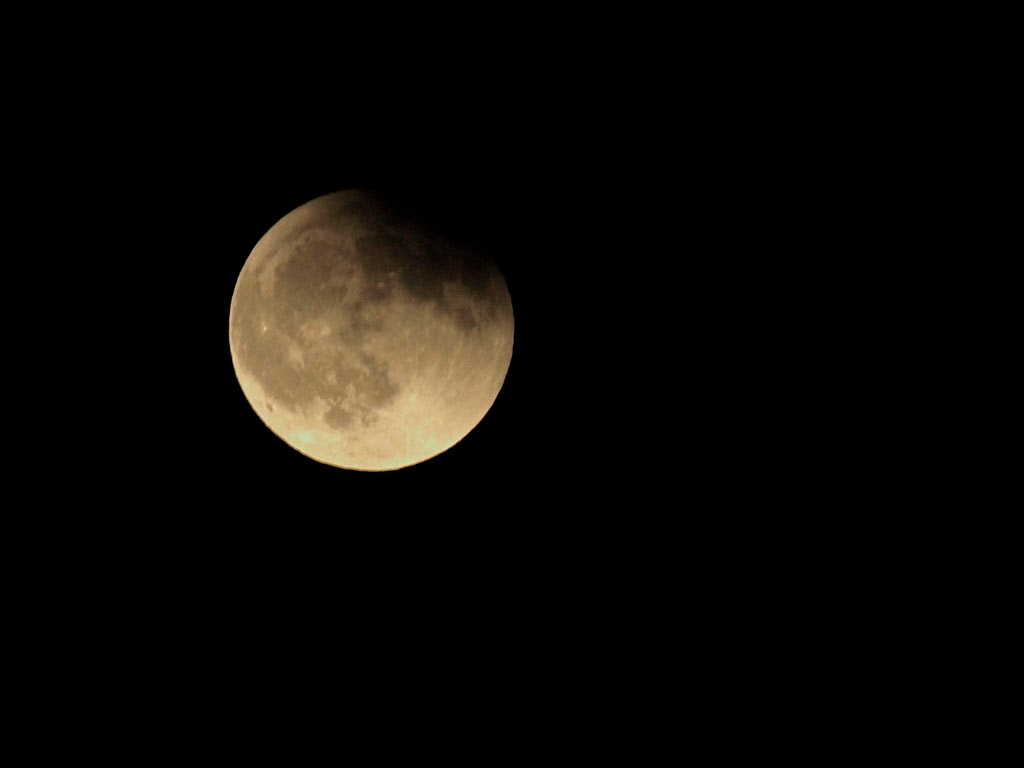 Zaćmienie Księżyca. Lunar eclipse. 10. 12. 2011. by Zbychur2011