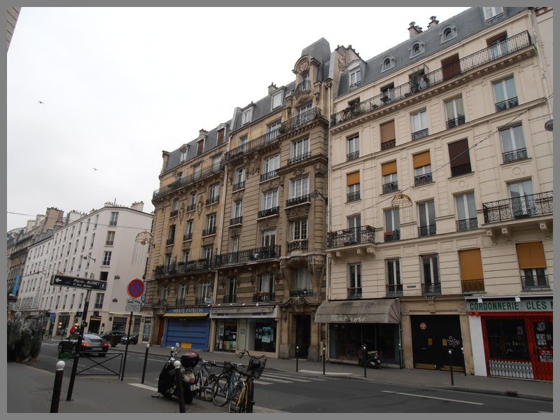 Rue de Vaugirard by e.coli