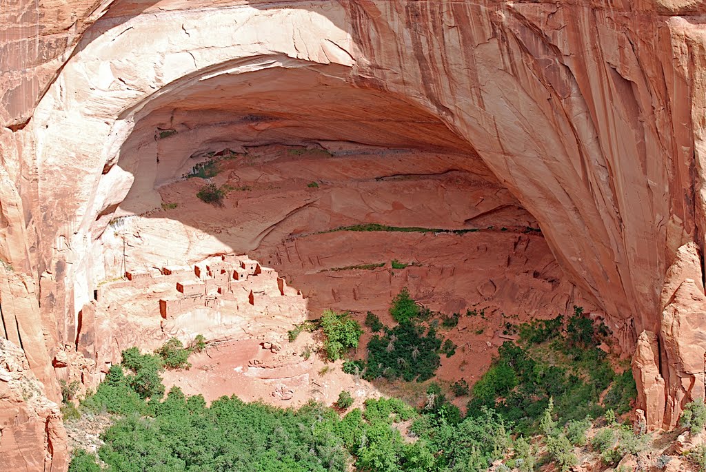 Betatakin, Navajo National Monument by Heidy R. Hort