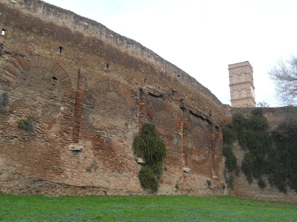 Anfiteatro castrense by Luca Di Cocco