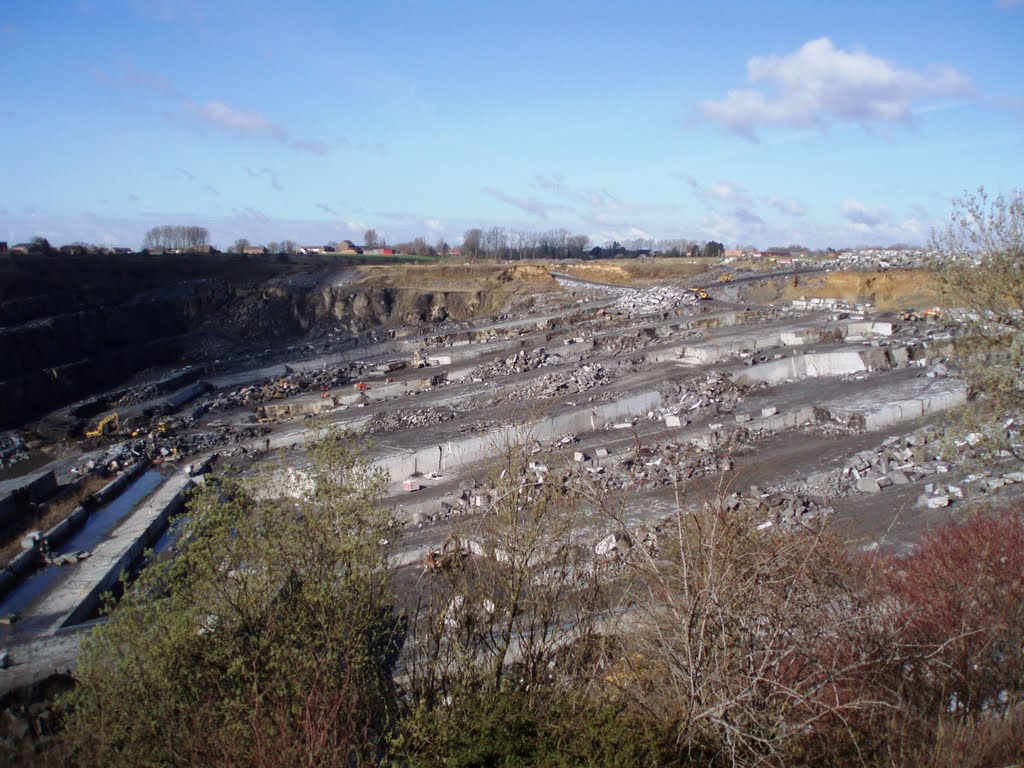 Carrières du Hainaut by Raamstijn