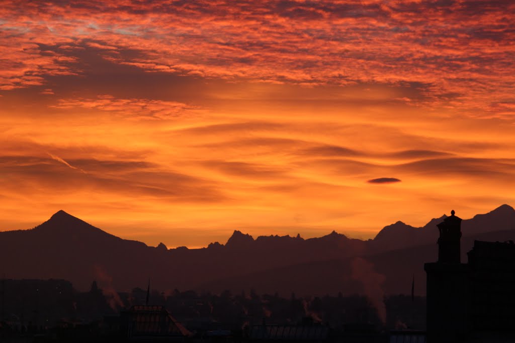 Sunrise in Geneva December 2011 by Fracepo