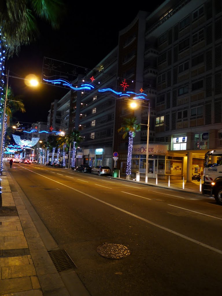 2011-12-12 Toulon by night by Gian-paolo