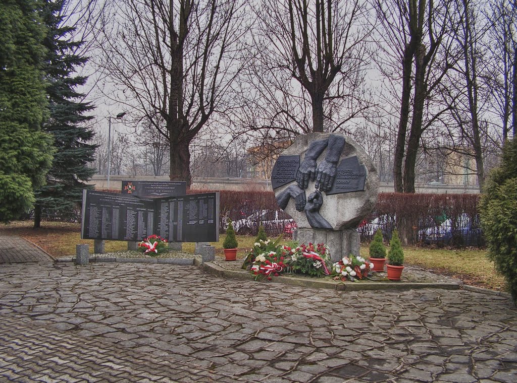 Monument to rescuers who were killed carrying a mine rescue. by luc-luc