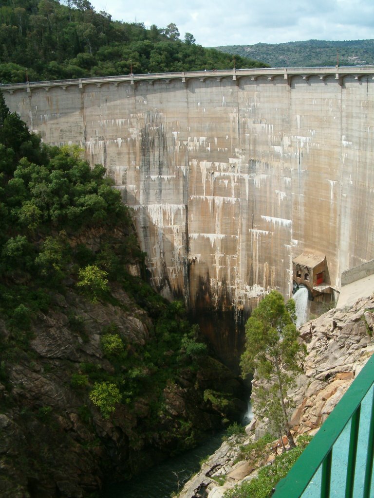 Pared - Dique La Viña by Gabriel Culasso