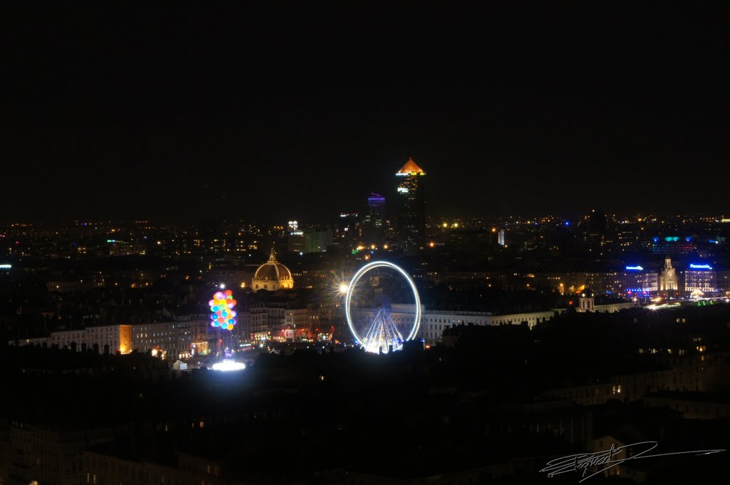 Place Bellecour vue de St Just (Fête des lumières 2011) by Xav74