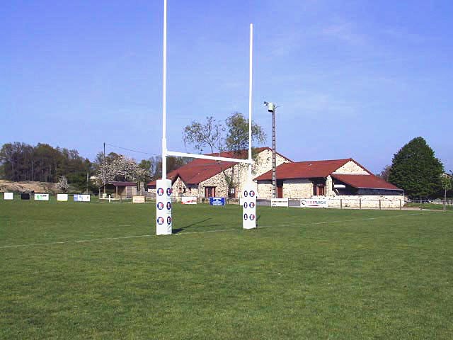 Le Palais sur Vienne - terrain rugby by gerard.fourgeaud@cegetel.net