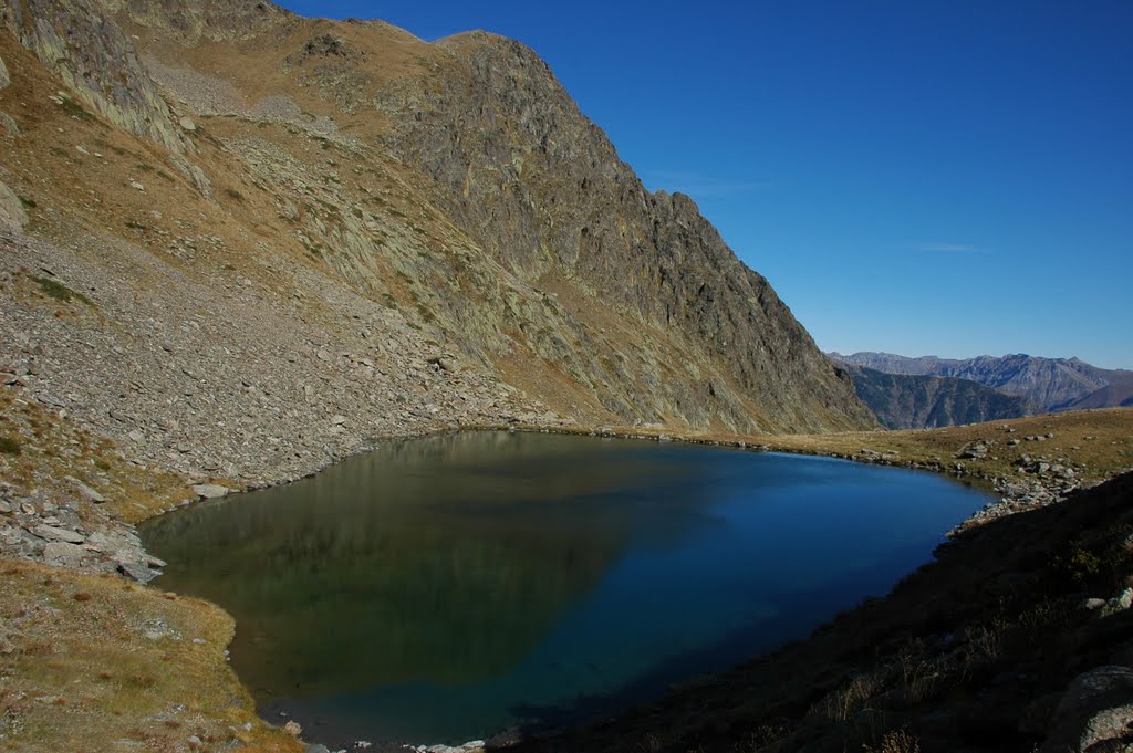 Lago Mediano di Collalunga by Luca Rosso