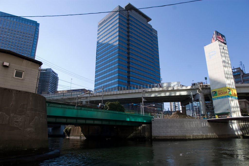 Misaki bridge / 三崎橋 by T SATO