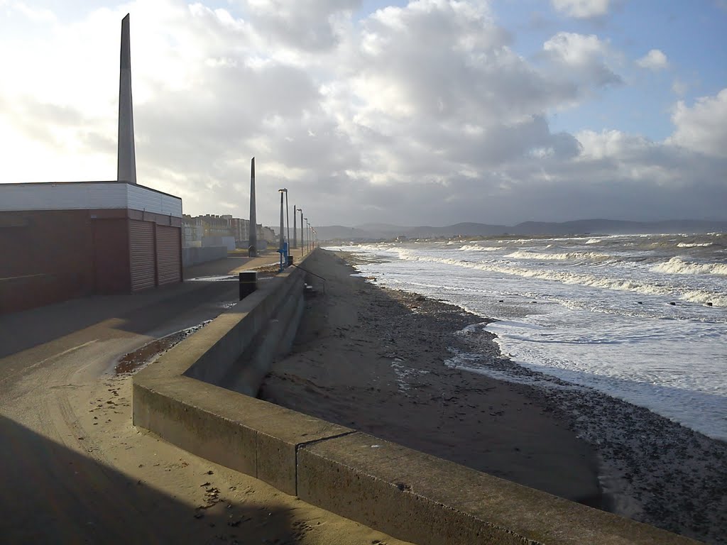 Rhyl Beach by dai-roberts of mosty…