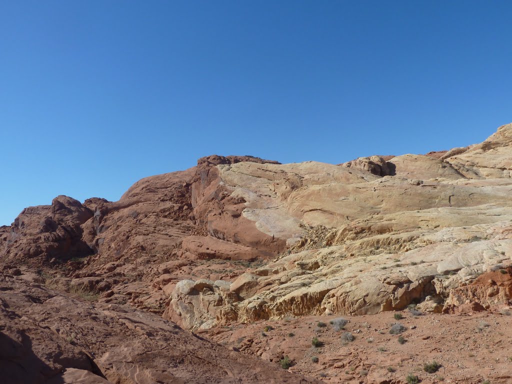 Valley of Fire. by Raymond GRELET