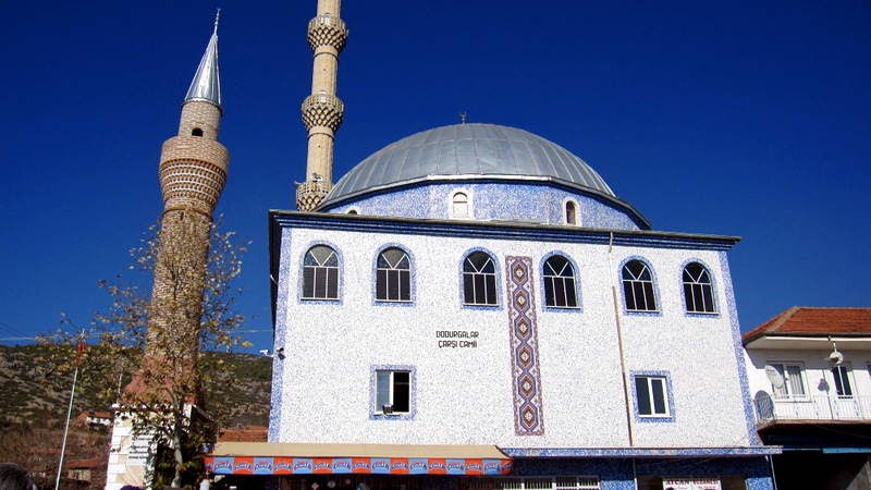 Dodurga merkez cami ve minareleri by Osman Ünlü