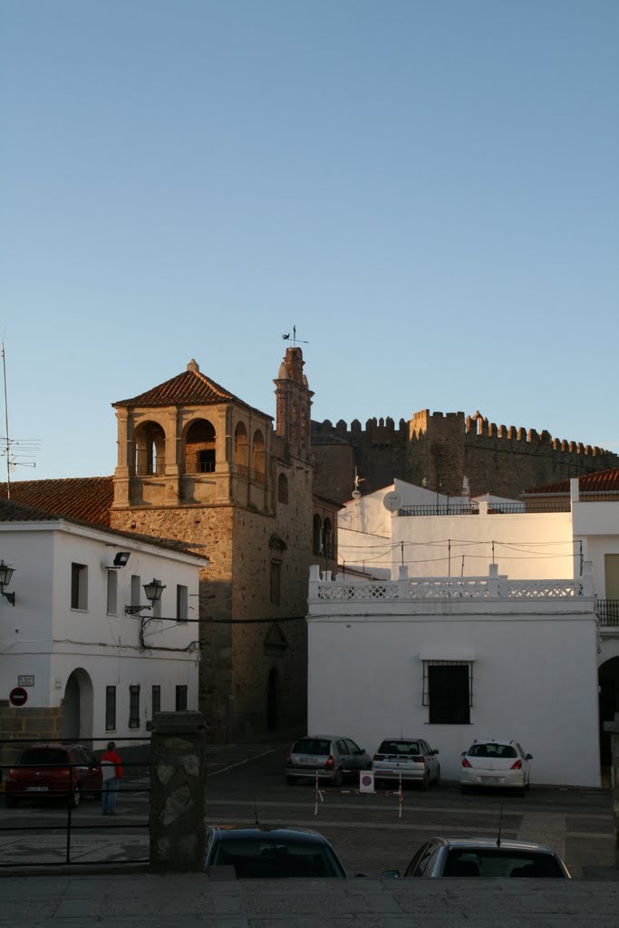 El castillo desde la plaza by jmezh