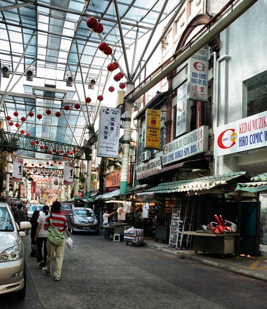 Kuala Lumpur - China Town by Peter Epping