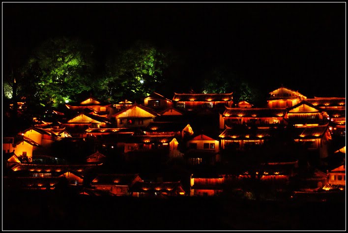 Gucheng, Lijiang, Yunnan, China by 西風