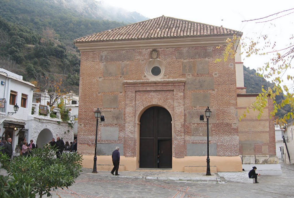 Pampaneira - Iglesia de la Santa Cruz , declarada de Interés Histórico Artístico by RF Rumbao