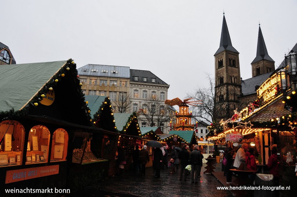 Weinachtsmarkt in bonn by hendrikeland