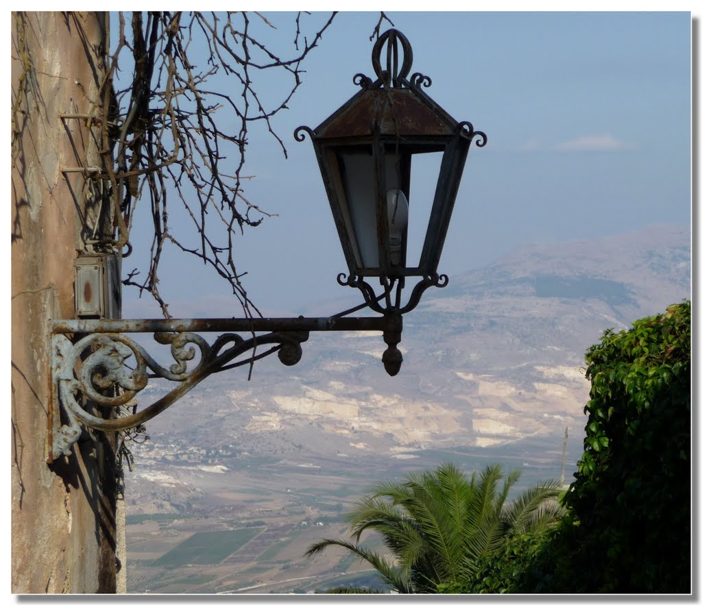 Lampione di Erice verso la pianura by Rafl