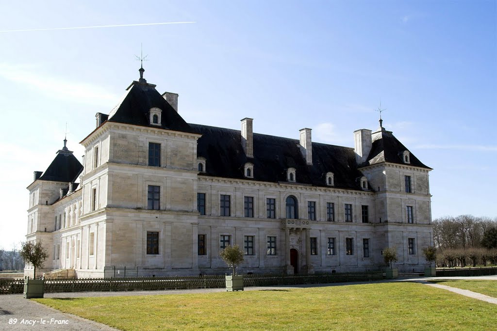 89 Ancy-le-Franc - Château by H. Rebours