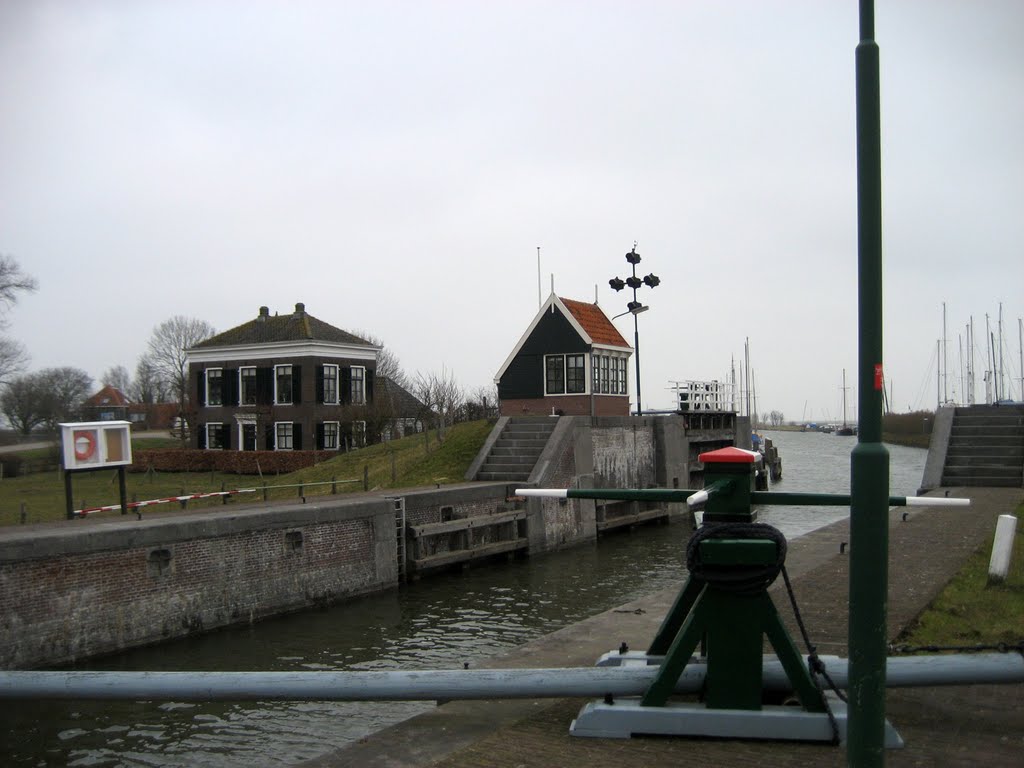 Zeesluis Edam, Holland by Maarten Sepp