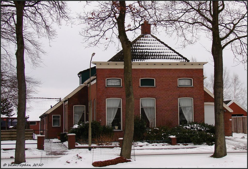 Boerderij, Farm in Ter Apel by Wim Popken