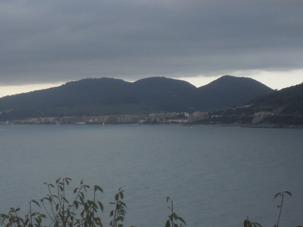 Santoña, España by Björgvin Asgeirson