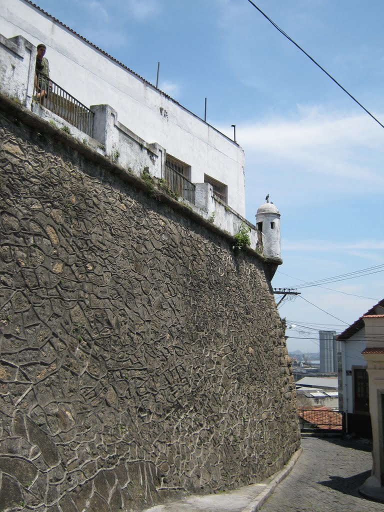 Muralha da Fortaleza da Conceição by Halley Pacheco de Ol…