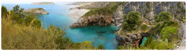 Spiaggetta - isolotto dell'Arcomagno - isola di Dino sullo sfondo - Praia a Mare by Emiliano Massimo Ruà