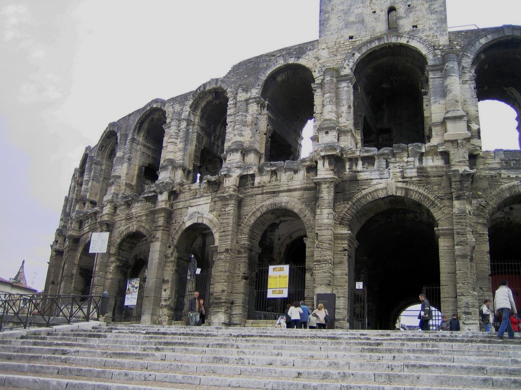 Arles, France by sirito