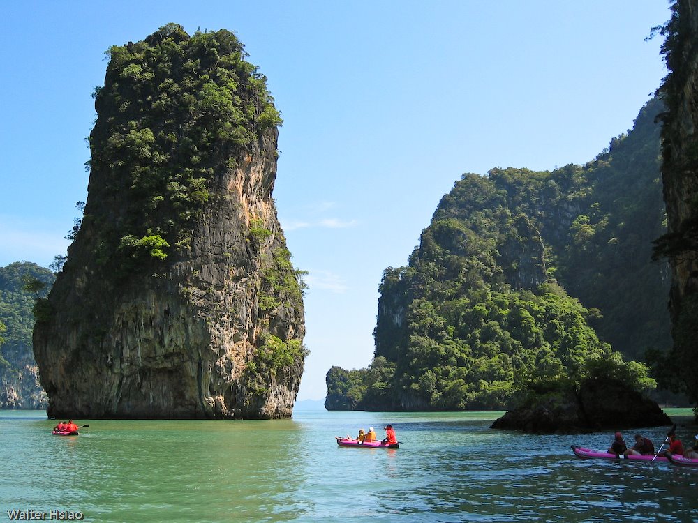 Pha Nga Bay by Walter Hsiao