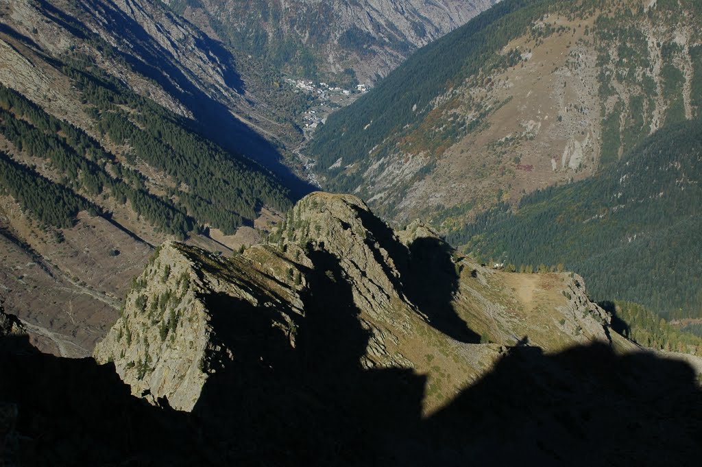 Le ombre si allungano verso il Vallone di San Bernolfo by Luca Rosso