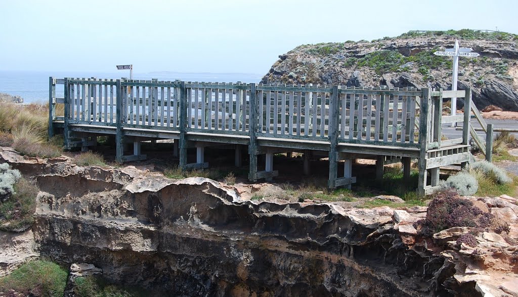 Fairy penguin viewing platform by Phaedrus Fleurieu