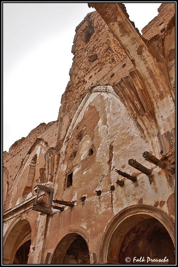 Reste der Iglesia San Martin by Falk Preusche