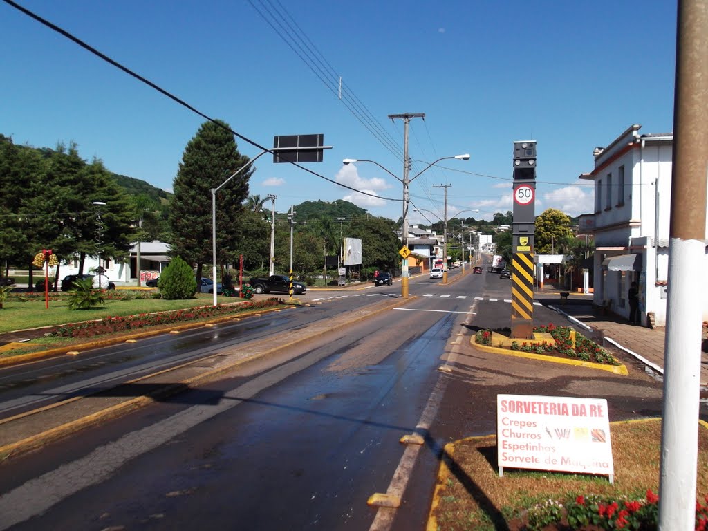 Rodovia,RS-324,trecho:Vila Maria,RS,Brasil. by fredysilva11