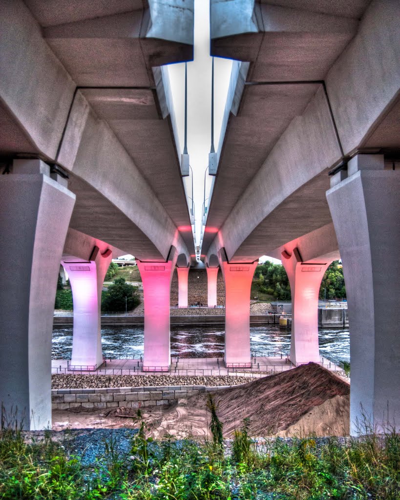 New I-35W Bridge by randall_cottrell