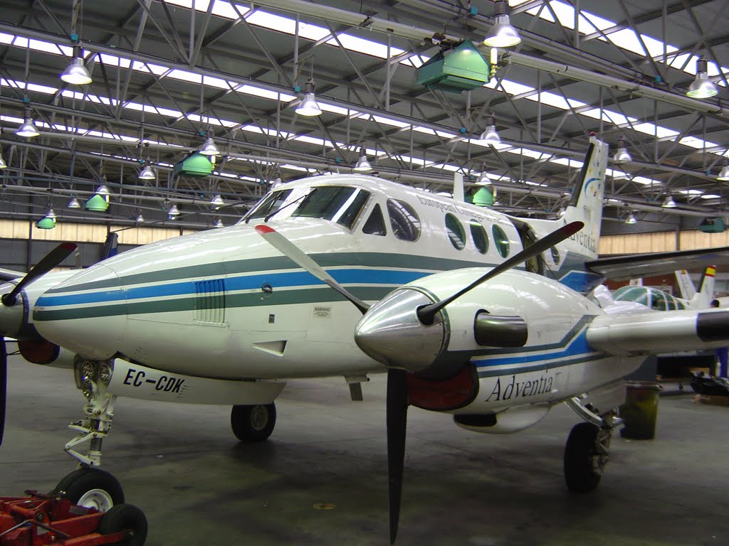 Beechcraft C-90 EC-CDK by Fernando López-Azcár…