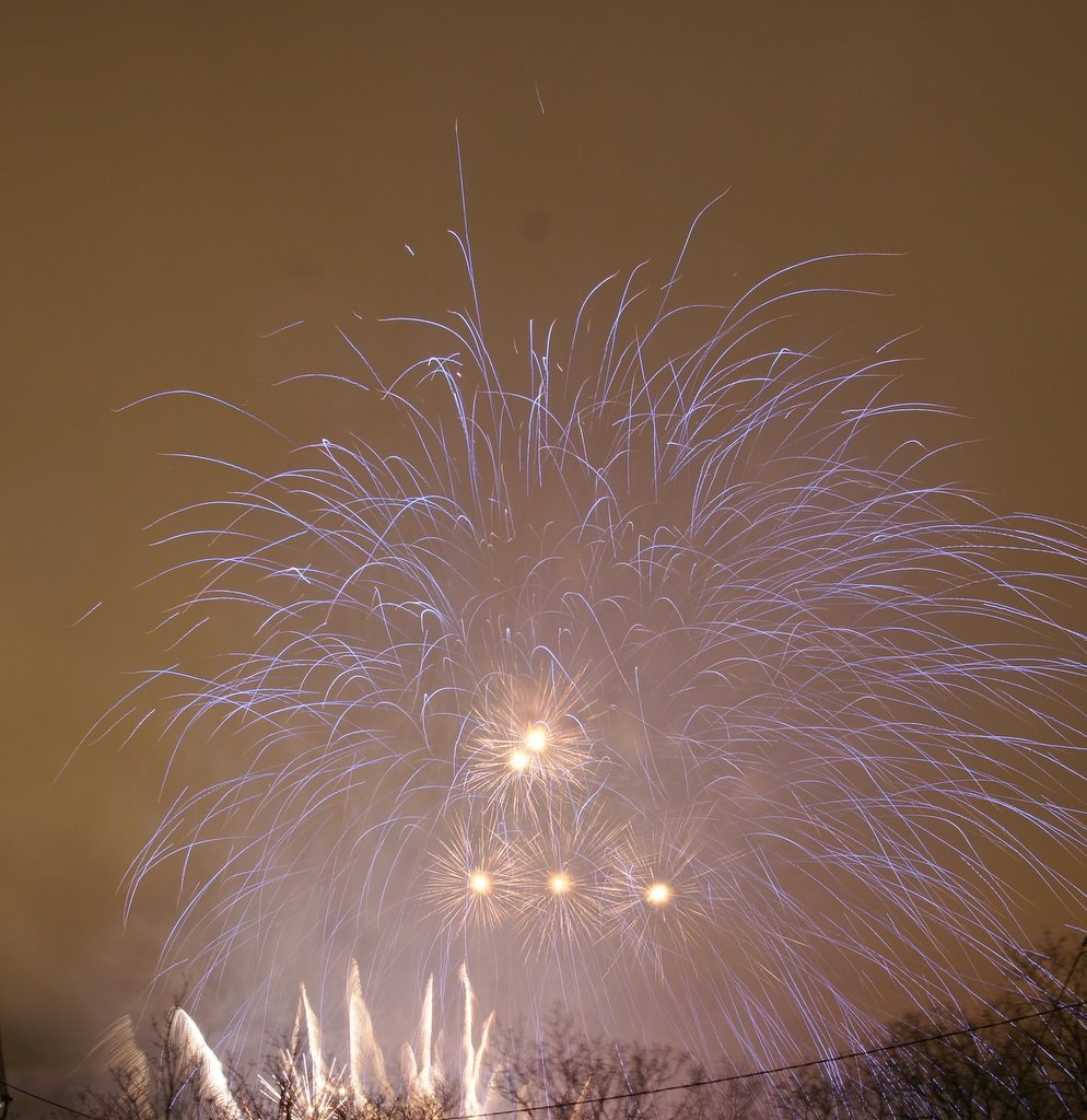 Fireworks over Töölönlahti, Helsinki by Hezu