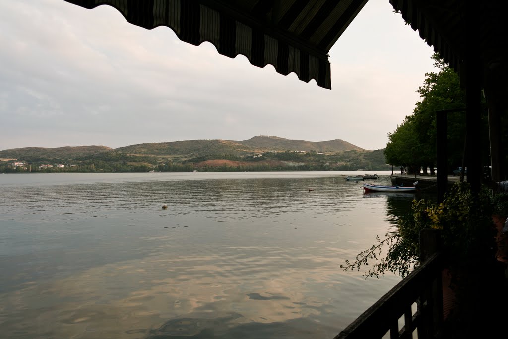 Lac de Kastoria by Speranski