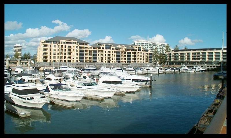 Glenelg Marina by chagen