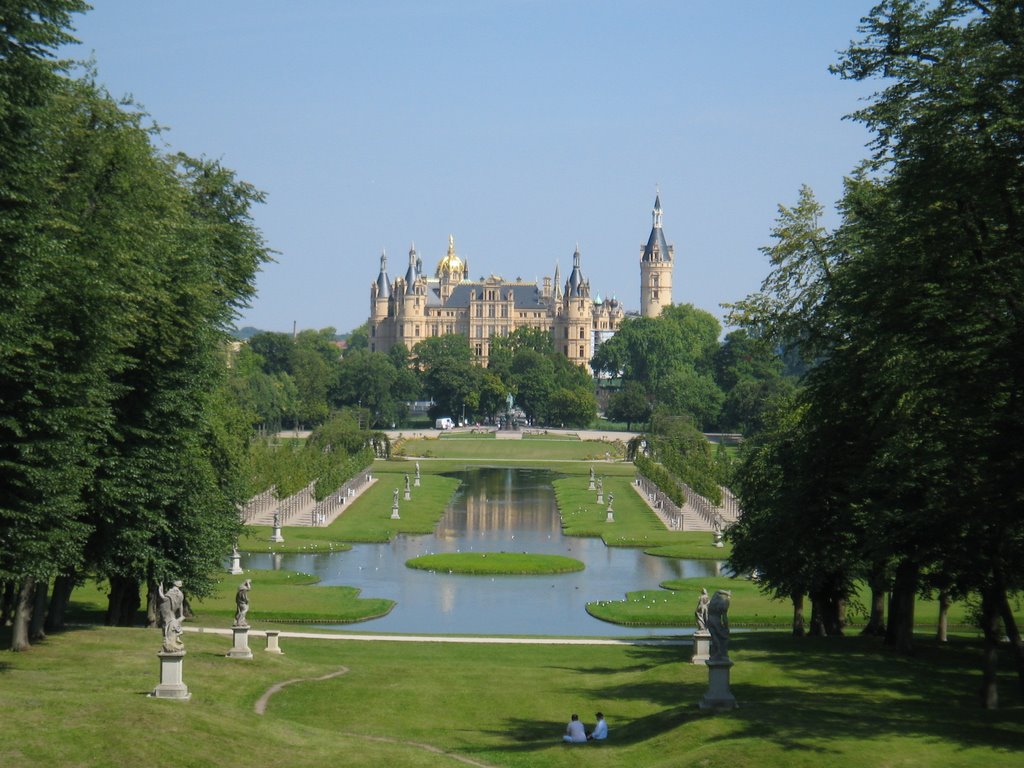 Schweriner Schloss August 2007 by trinity7804