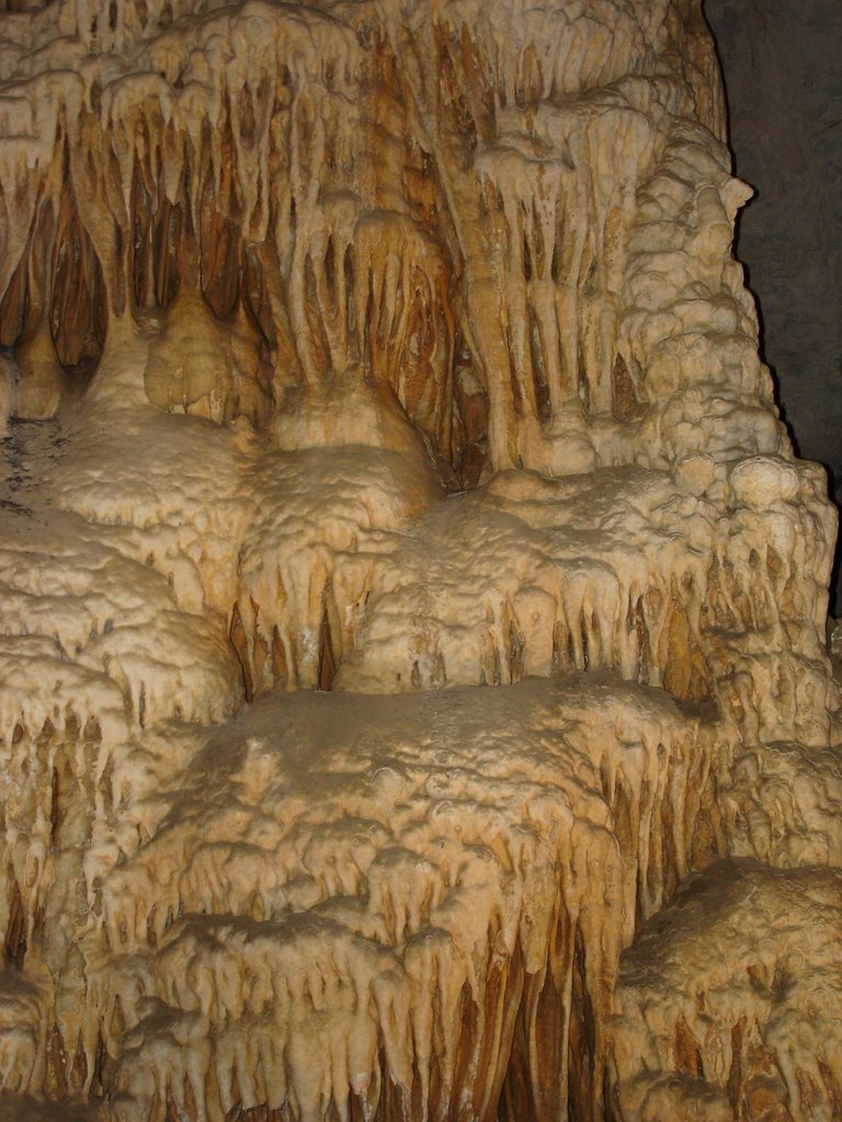 Grotte de Demoiselles, Struktur 1 (lei) by U. Leibundgut (CH)