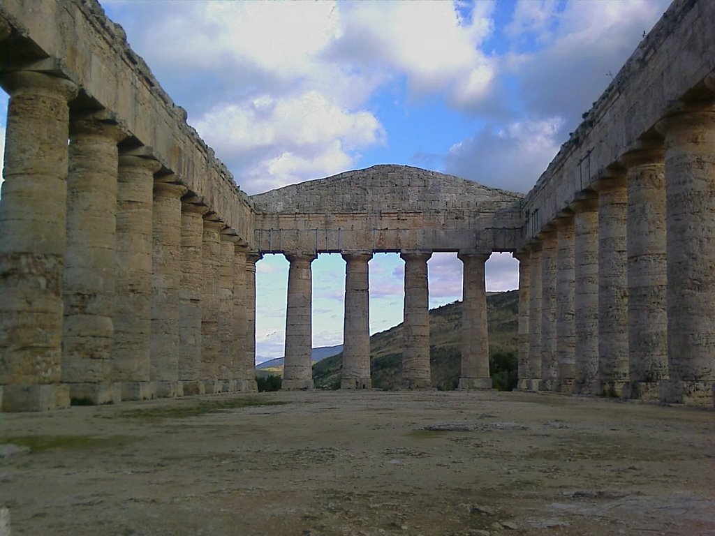 Tempio di segesta by Fabio Lombardo