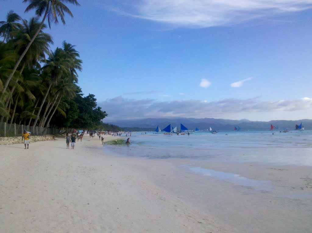 Boracay, Philippines by Steve ZHU