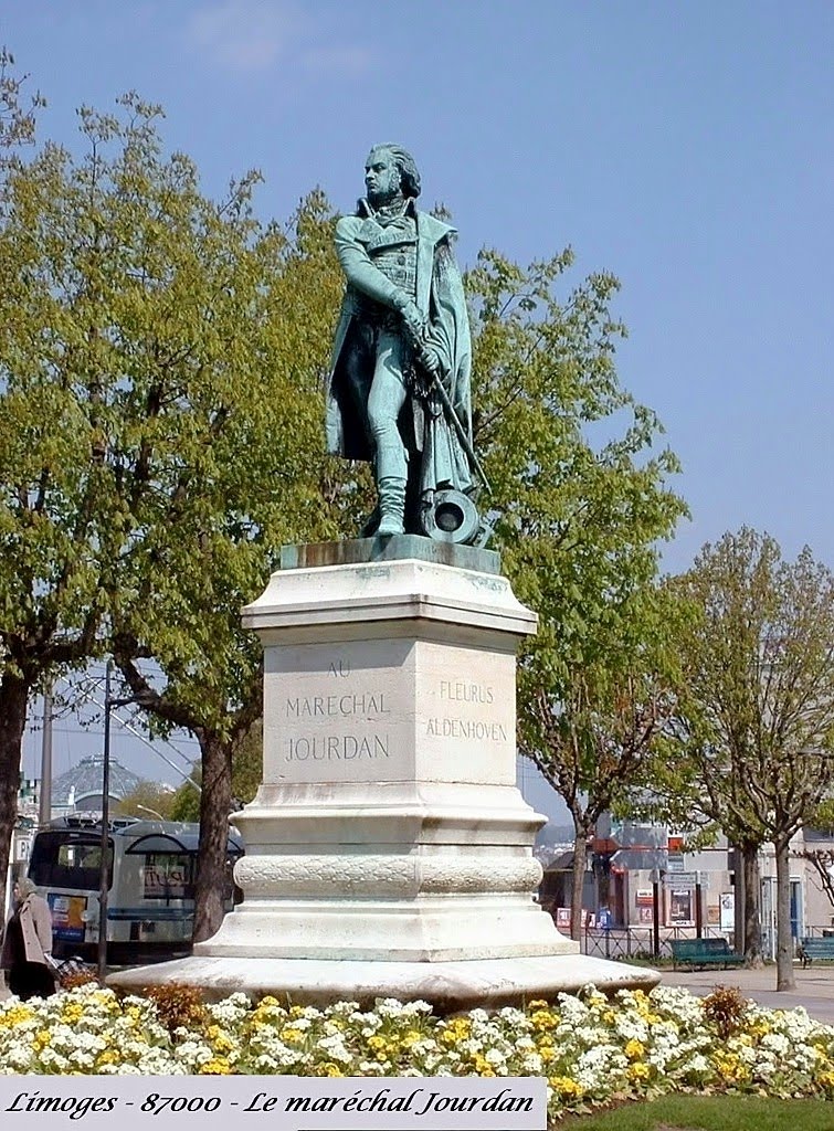 Limoges : Place Maréchal Jourdan . by Bernard Bouffard