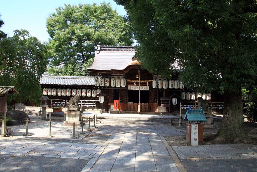 Agata-jinjya shrine by Yuichi Azuma